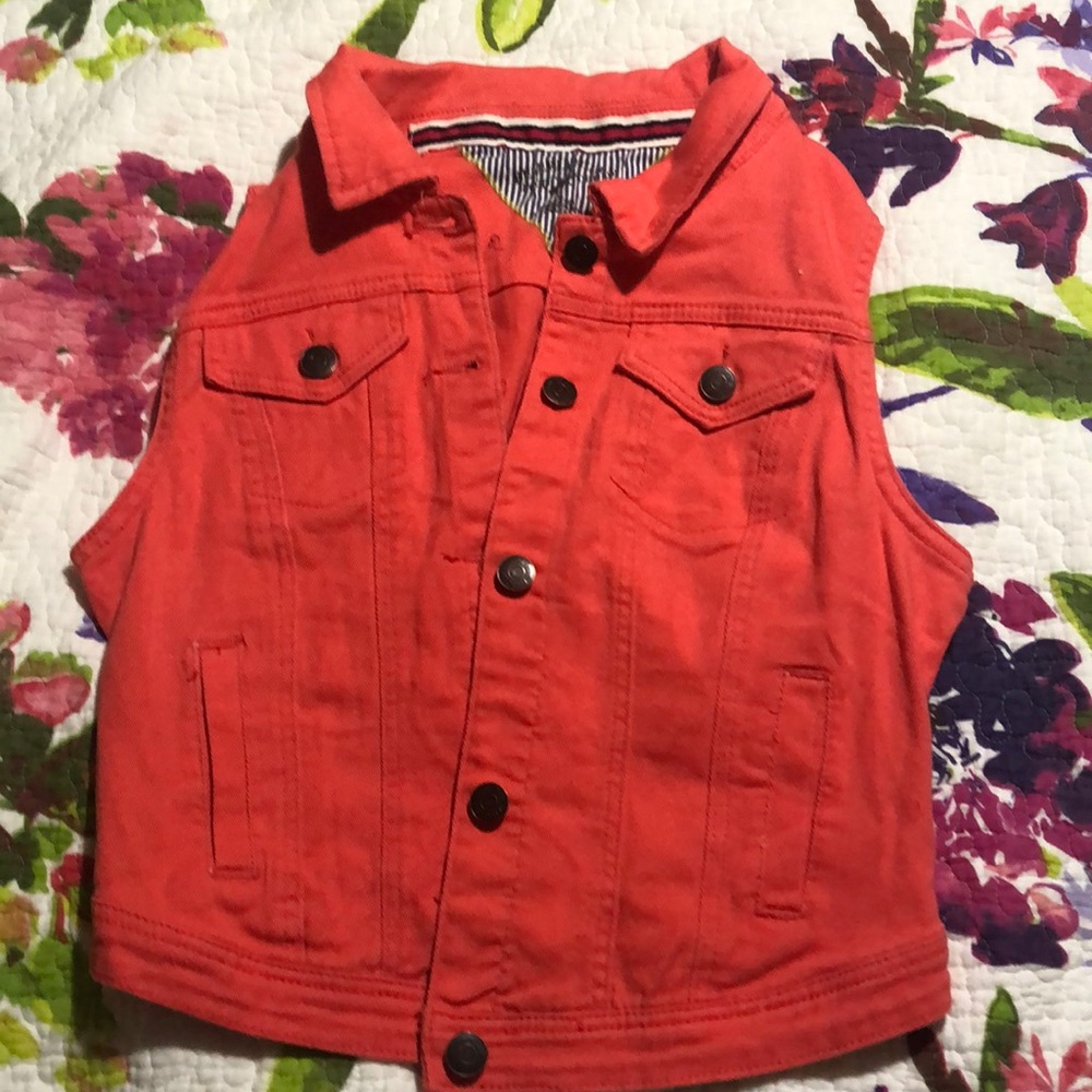 Sleeveless Jacket! ( Beverly Hills, Polo club)